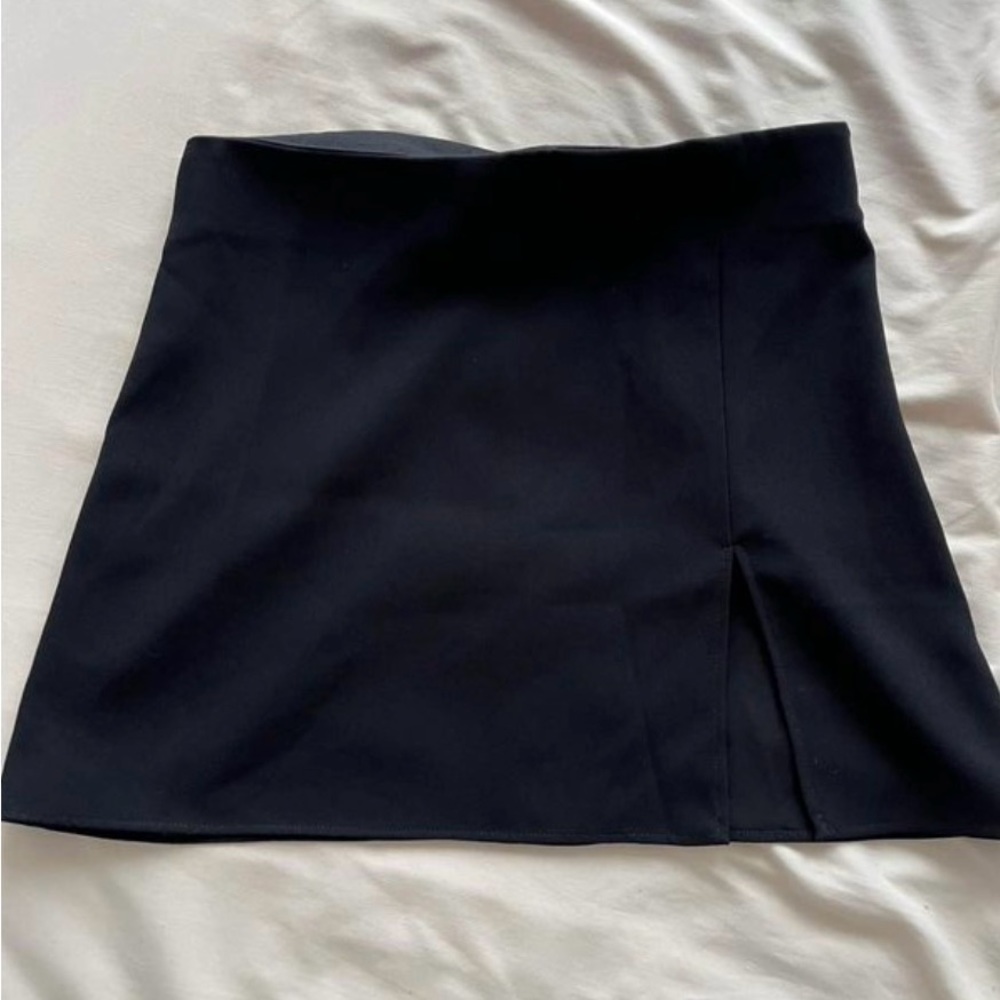 Zara black mini skirt with slit